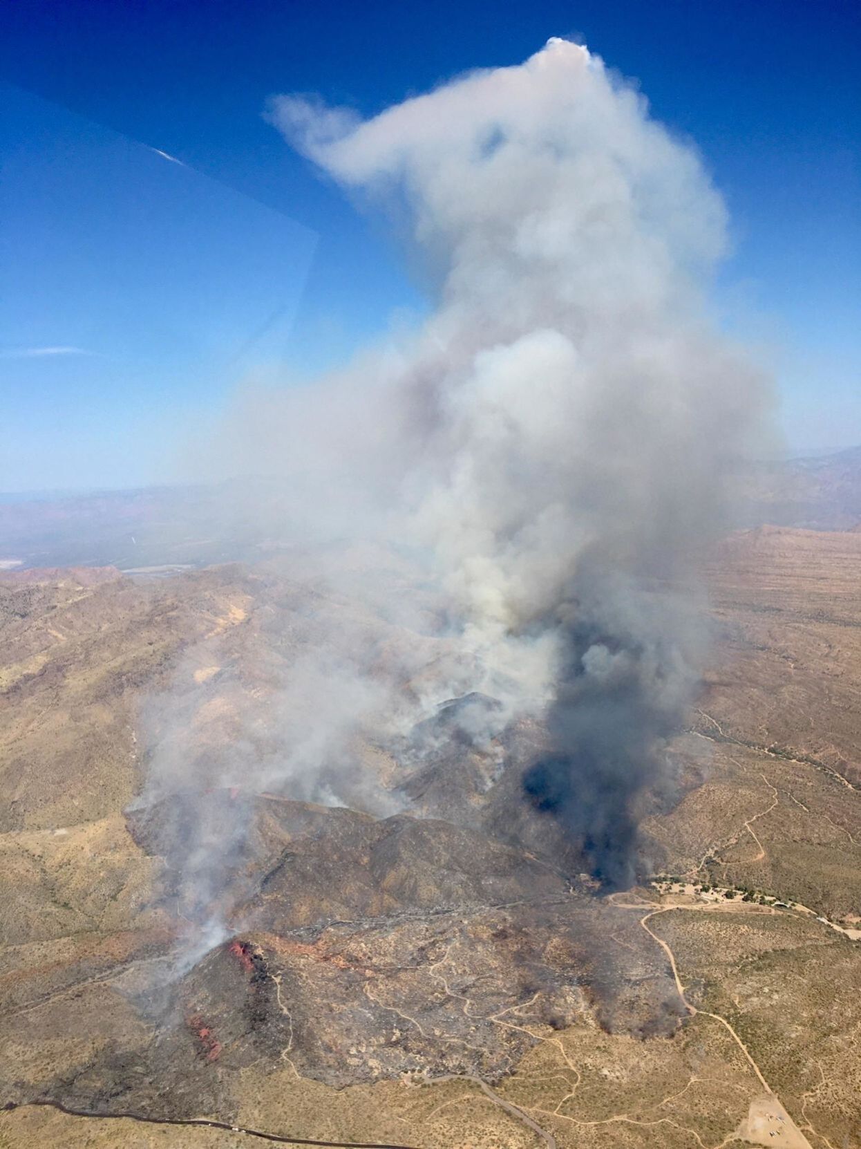 sears fire near cave creek.jpeg